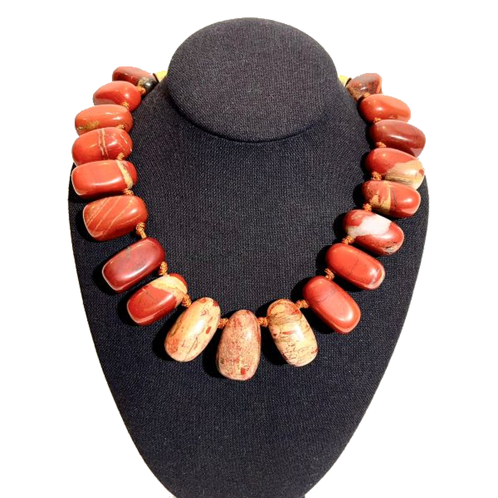 necklace 1024 white background