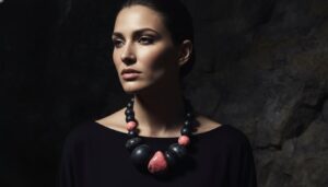 The Resurgence of the Large Bead Necklace: Why Sculptural Jewelry is the Ultimate 2026 Trend