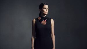 Accessorizing a Simple Dress: The Art of Wearable Expression in 2026