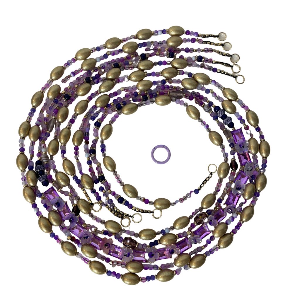 Indulge in the luxurious charm of the Purple Delight necklace — a radiant statement piece designed to captivate and elevate any ensemble.