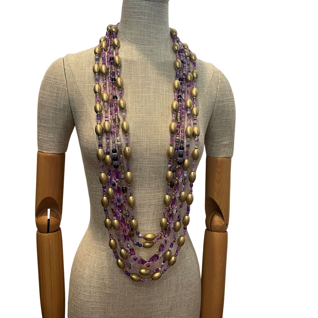 Indulge in the luxurious charm of the Purple Delight necklace — a radiant statement piece designed to captivate and elevate any ensemble.