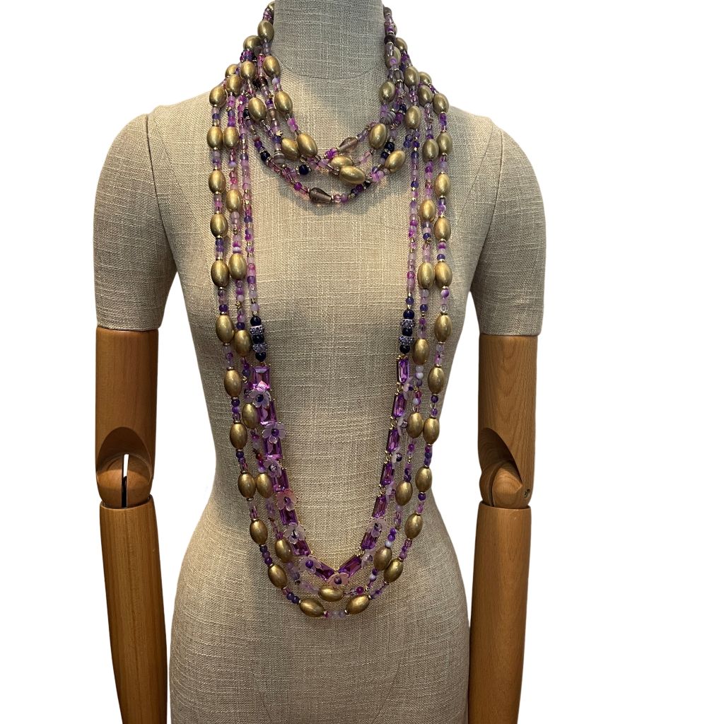 Indulge in the luxurious charm of the Purple Delight necklace — a radiant statement piece designed to captivate and elevate any ensemble.